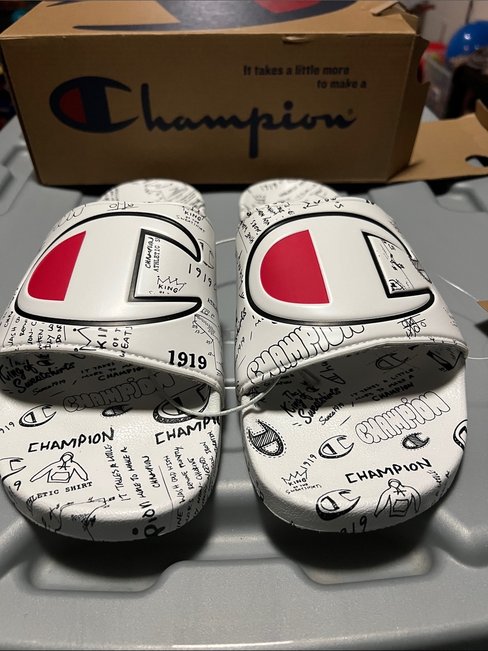 Champion men’s sz 14 White Slide Sandals with Red Logo